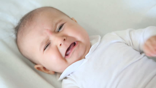 Cực yêu với những hình ảnh em bé khóc dễ thương đến khó tả 8