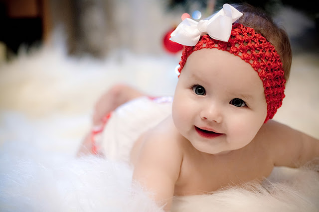 Hình ảnh bé gái sơ sinh dễ thương đốn tim người xem 7
