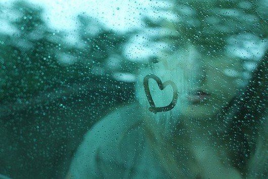 Ảnh cơn mưa tình yêu buồn đẹp