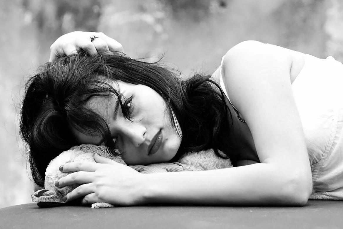 hình ảnh tình yêu buồn của con gai